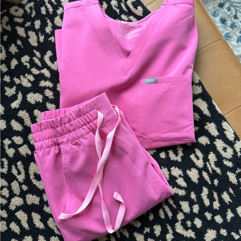 Figs Vibrant Pink Medical Top